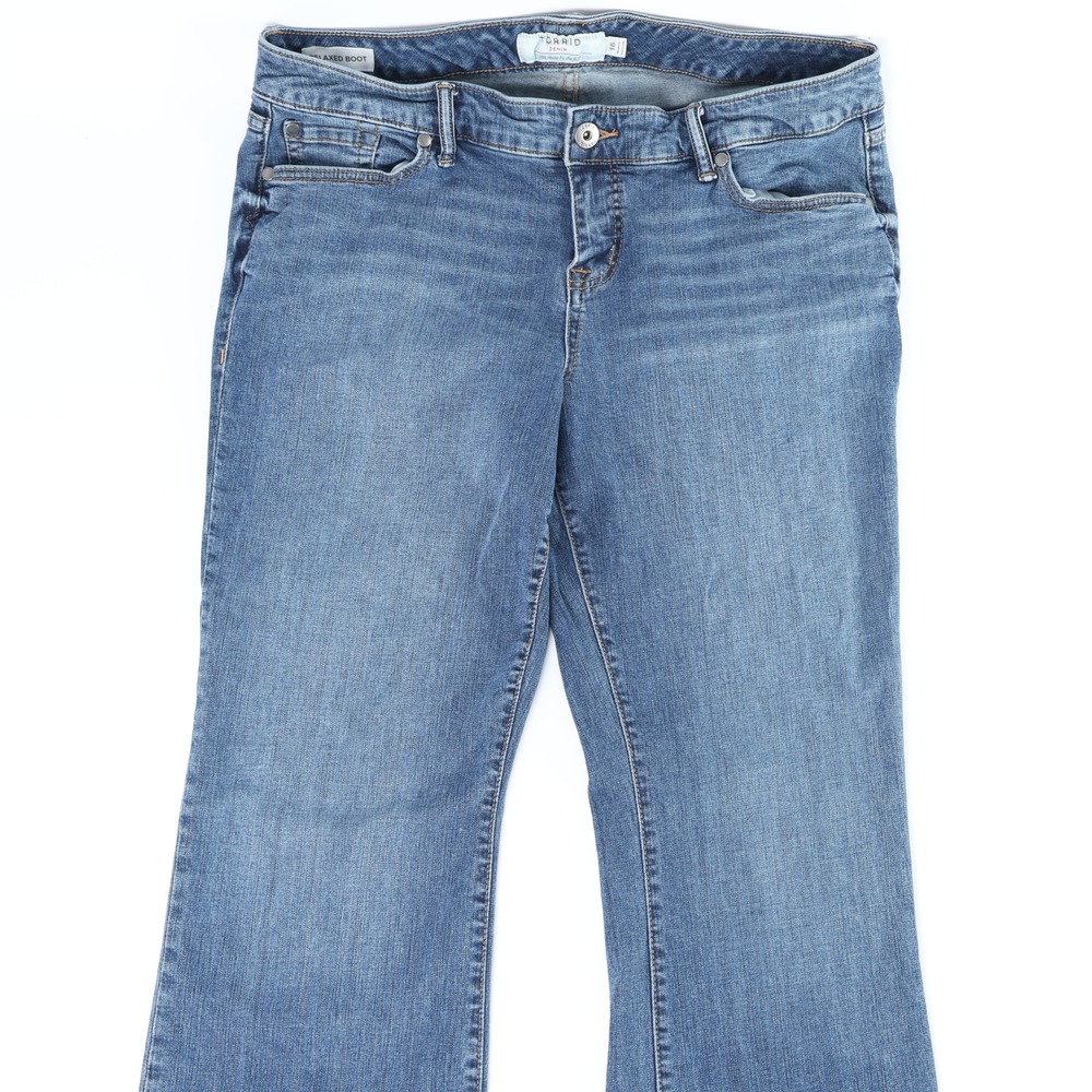 Torrid Relaxed Boot Jeans Women's 16 Medium Wash Blue Denim Stretch Bootcut